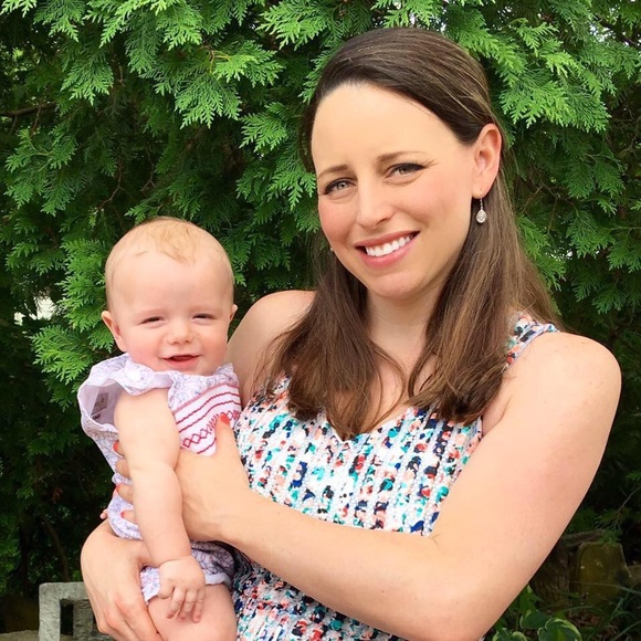 Meet your Posher, Paula! - Picture 3 of 3